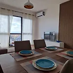 Apartment Red & White Palace