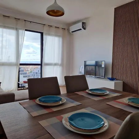 Apartamento Red & White Palace