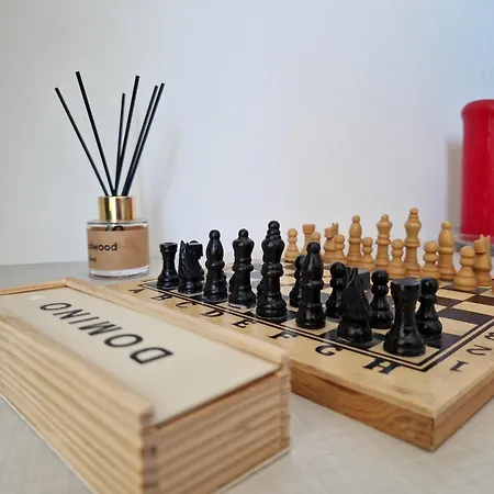 Red & White Palace Appartamento Tirana