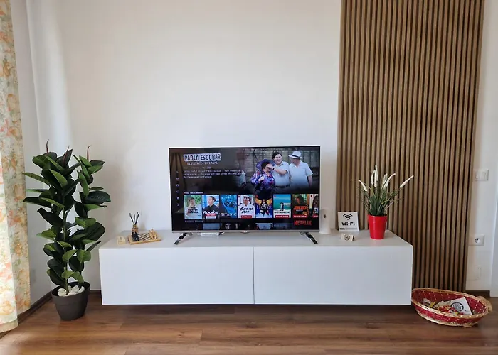 Red & White Palace شقة